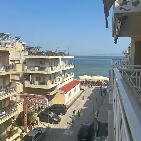 Apartment Beachside Family Apartment 2 Bedrooms Sleeps 6 - Perea *