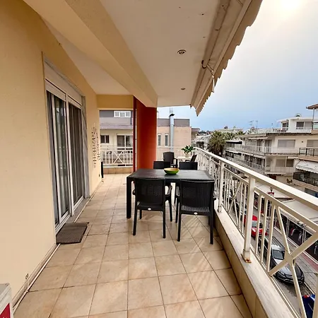 Beachside Family Apartment 2 Bedrooms Sleeps 6 - Perea Peraia (Thessaloniki)