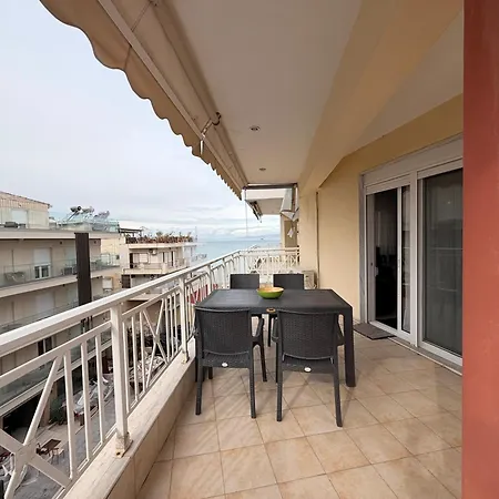 Beachside Family Apartment 2 Bedrooms Sleeps 6 - Perea