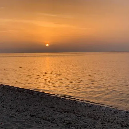 Beachside Family Apartment 2 Bedrooms Sleeps 6 - Perea *